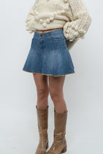 Load image into Gallery viewer, Vintage x TOMMY HILFIGER Denim Pleated Mini Skirt (M)
