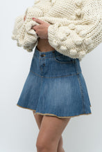 Load image into Gallery viewer, Vintage x TOMMY HILFIGER Denim Pleated Mini Skirt (M)