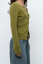 Load image into Gallery viewer, Modern x Chartreuse Soft Knit Fitted Cardigan (XS, S)