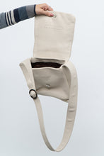 Load image into Gallery viewer, Vintage x Cream Leather Purse