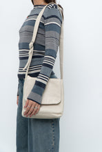 Load image into Gallery viewer, Vintage x Cream Leather Purse