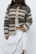 Load image into Gallery viewer, Vintage x Beige Patterned Knit Cardigan (XS-M)