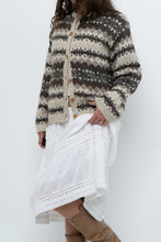 Load image into Gallery viewer, Vintage x Beige Patterned Knit Cardigan (XS-M)
