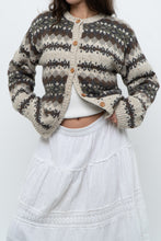 Load image into Gallery viewer, Vintage x Beige Patterned Knit Cardigan (XS-M)