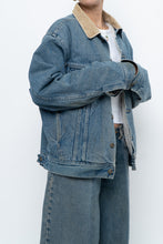 Load image into Gallery viewer, Vintage x DENVER HAYES Faded Midwash Denim Fleece Jacket (S-L)