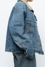 Load image into Gallery viewer, Vintage x DENVER HAYES Faded Midwash Denim Fleece Jacket (S-L)
