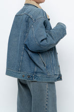 Load image into Gallery viewer, Vintage x DENVER HAYES Faded Midwash Denim Fleece Jacket (S-L)