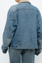 Load image into Gallery viewer, Vintage x DENVER HAYES Faded Midwash Denim Fleece Jacket (S-L)