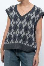 Load image into Gallery viewer, Vintage x Grey Argyle Handknit Wool Vest (XS-L)
