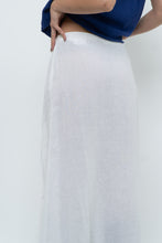 Load image into Gallery viewer, Vintage x Made in Italy x White Linen Maxi Skirt (M, L)
