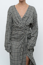 Load image into Gallery viewer, RAG &amp; BONE x Plaid Soft Long Sleeve Dress (S, M)
