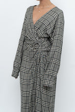 Load image into Gallery viewer, RAG &amp; BONE x Plaid Soft Long Sleeve Dress (S, M)