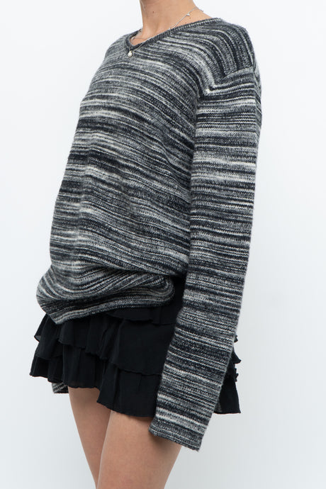Vintage x Made in Hong Kong x Black, Grey Striped Knit Sweater (XS-L)