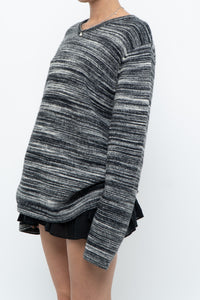 Vintage x Made in Hong Kong x Black, Grey Striped Knit Sweater (XS-L)