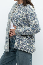 Load image into Gallery viewer, Vintage x Made in Hong Kong x Blue, Cream Patterned Wool Knit Cardigan (XS-M)