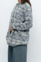 Load image into Gallery viewer, Vintage x Made in Hong Kong x Blue, Cream Patterned Wool Knit Cardigan (XS-M)