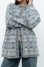 Load image into Gallery viewer, Vintage x Made in Hong Kong x Blue, Cream Patterned Wool Knit Cardigan (XS-M)