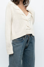 Load image into Gallery viewer, Vintage x Cream Cableknit Soft Cropped Swaeter (XS-M)