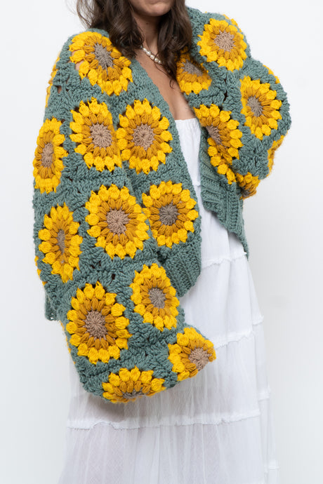 Vintage x Handmade Chunky Knit Sunflower Cardigan (XS-XXL)