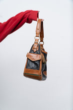 Load image into Gallery viewer, Vintage x DOONEY &amp; BURKE Black, Tan Pebble Leather Purse