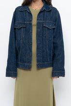 Load image into Gallery viewer, Vintage x Made in Canada x LEVI&#39;S Darkwash Denim Jacket (XS-M)