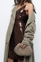 Load image into Gallery viewer, Vintage x Beige Sequin Chainlink Purse