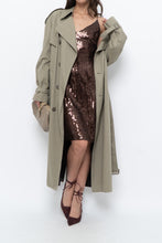Load image into Gallery viewer, Vintage x Made in Canada x Beige Cotton Belted Trench (XS-L)