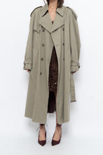 Load image into Gallery viewer, Vintage x Made in Canada x Beige Cotton Belted Trench (XS-L)