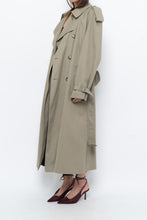 Load image into Gallery viewer, Vintage x Made in Canada x Beige Cotton Belted Trench (XS-L)