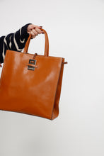 Load image into Gallery viewer, CROMIA x Made in Italy x Camel Structured Leather Purse
