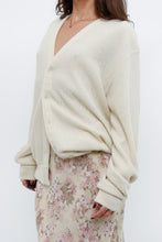 Load image into Gallery viewer, Vintage x LONDON FOG Cream Knit Oversized Cardigan (S-XL)