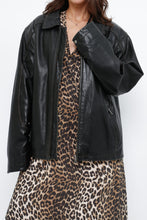 Load image into Gallery viewer, Vintage x DANIER LEATHER Black Shiny Stitched Leather Jacket (S-L)