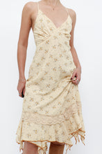 Load image into Gallery viewer, Vintage x Made in Thailand x Light Yellow Floral Midi Dress (S, M)
