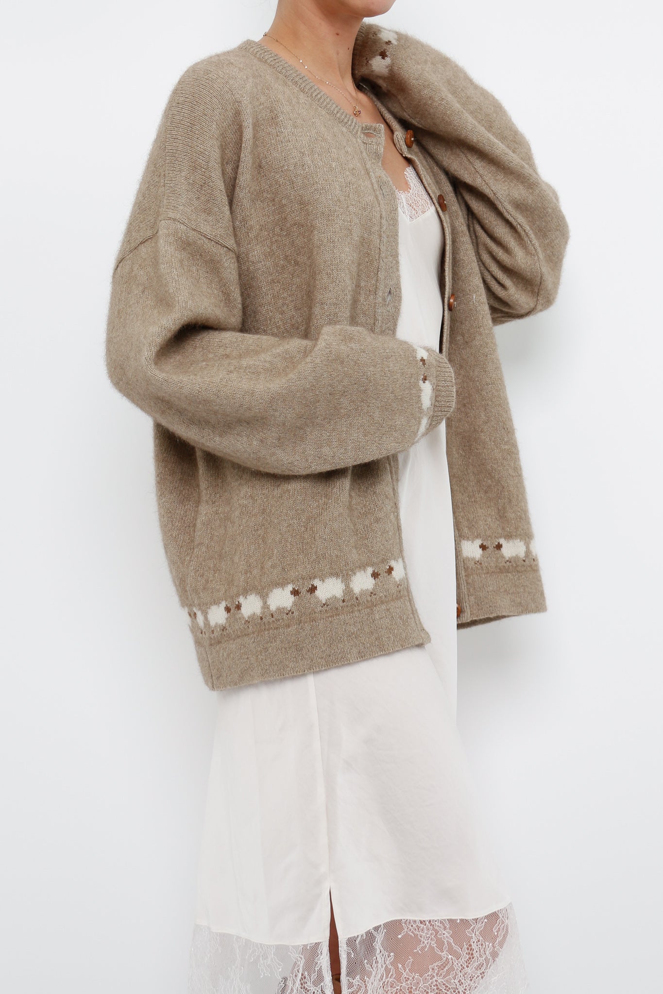 Vintage x Made in New Zealand x Beige Sheep Patterned Soft Cardigan (XS-L)