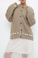 Load image into Gallery viewer, Vintage x Made in New Zealand x Beige Sheep Patterned Soft Cardigan (XS-L)