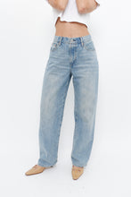 Load image into Gallery viewer, DENIM FORUM x Lightwash Denim (M)