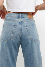 Load image into Gallery viewer, DENIM FORUM x Lightwash Denim (M)