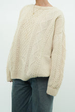 Load image into Gallery viewer, Vintage x Made in Scotland x Pure Wool Cream Cable Knit Sweater (S-L)