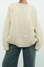 Load image into Gallery viewer, Vintage x Made in Scotland x Pure Wool Cream Cable Knit Sweater (S-L)