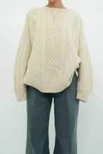 Load image into Gallery viewer, Vintage x Made in Scotland x Pure Wool Cream Cable Knit Sweater (S-L)