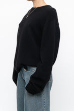 Load image into Gallery viewer, Vintage x Made in England x SAKS FIFTH AVE Black Pure Cashmere Sweater (XS-L)