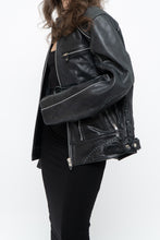 Load image into Gallery viewer, Vintage x Made in Pakistan x Black Faded Detailed Biker Jacket (S-L)