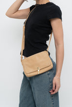 Load image into Gallery viewer, Vintage x ELIZABETH &amp; JAMES Beige Butter Leather Crossbody Purse