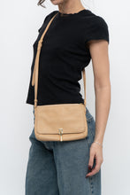 Load image into Gallery viewer, Vintage x ELIZABETH &amp; JAMES Beige Butter Leather Crossbody Purse
