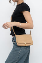 Load image into Gallery viewer, Vintage x ELIZABETH &amp; JAMES Beige Butter Leather Crossbody Purse