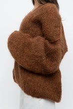 Load image into Gallery viewer, Vintage x Handmade Brown Shimmer Oversized Knit Sweater (M-XXL)
