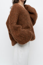 Load image into Gallery viewer, Vintage x Handmade Brown Shimmer Oversized Knit Sweater (M-XXL)