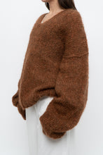 Load image into Gallery viewer, Vintage x Handmade Brown Shimmer Oversized Knit Sweater (M-XXL)