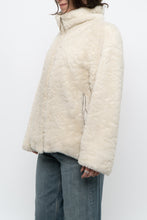 Load image into Gallery viewer, Vintage x Cream Fleece (XS-L)