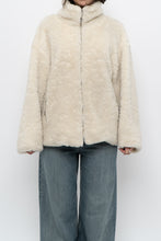 Load image into Gallery viewer, Vintage x Cream Fleece (XS-L)